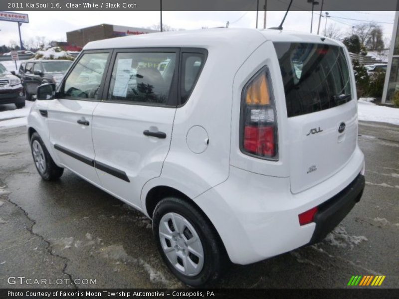 Clear White / Black Cloth 2011 Kia Soul 1.6