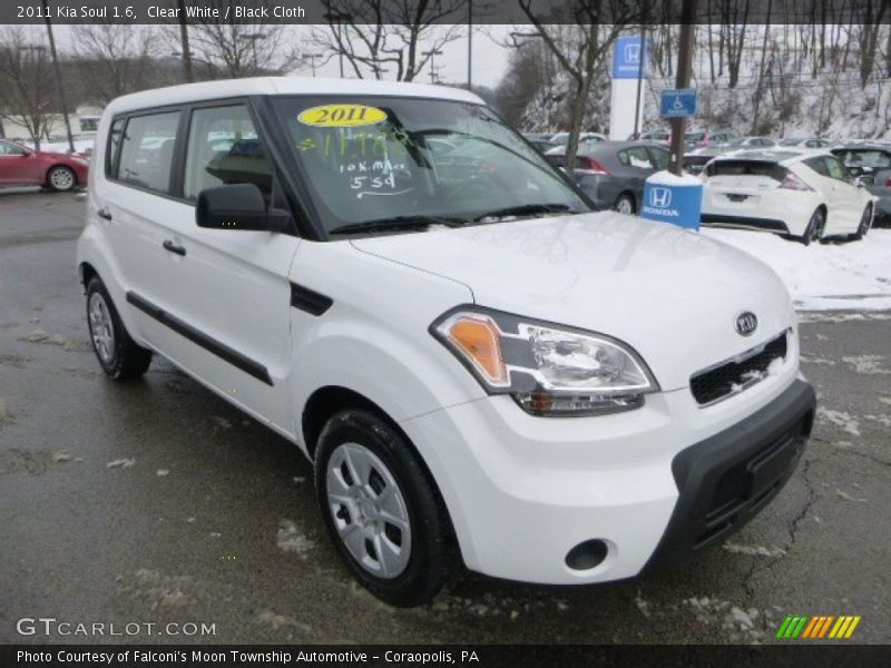 Clear White / Black Cloth 2011 Kia Soul 1.6
