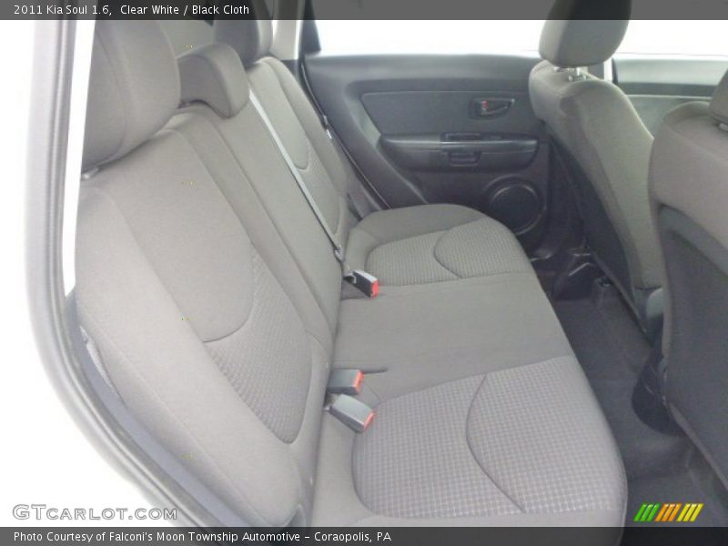 Clear White / Black Cloth 2011 Kia Soul 1.6