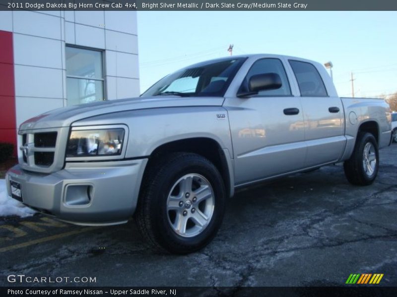 Front 3/4 View of 2011 Dakota Big Horn Crew Cab 4x4