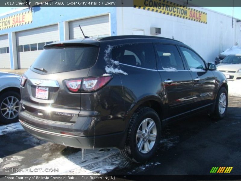 Cyber Gray Metallic / Ebony 2013 Chevrolet Traverse LT AWD