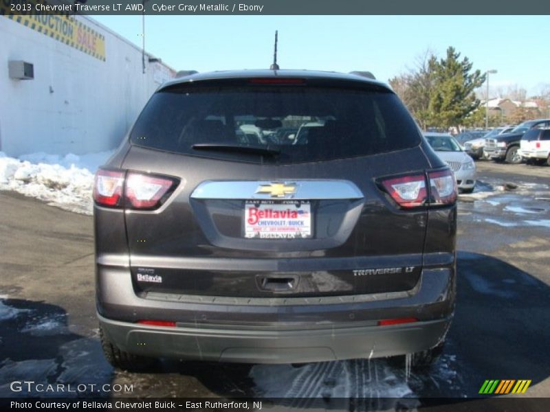 Cyber Gray Metallic / Ebony 2013 Chevrolet Traverse LT AWD