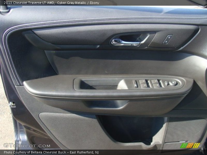 Cyber Gray Metallic / Ebony 2013 Chevrolet Traverse LT AWD