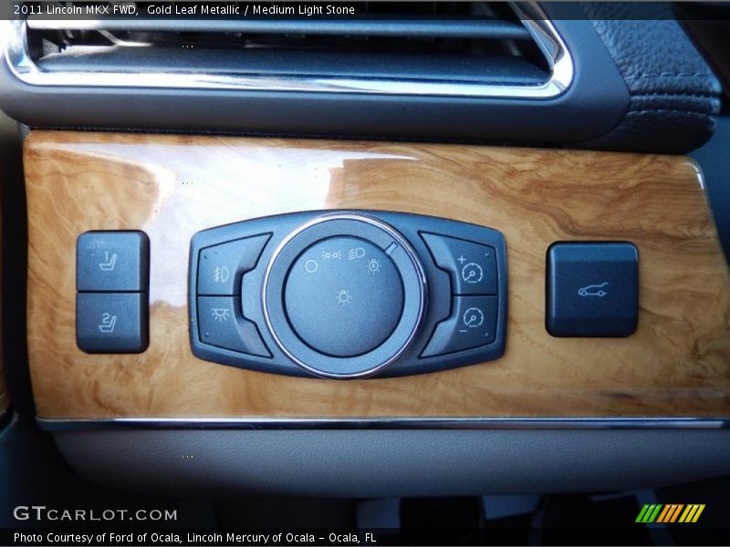 Gold Leaf Metallic / Medium Light Stone 2011 Lincoln MKX FWD