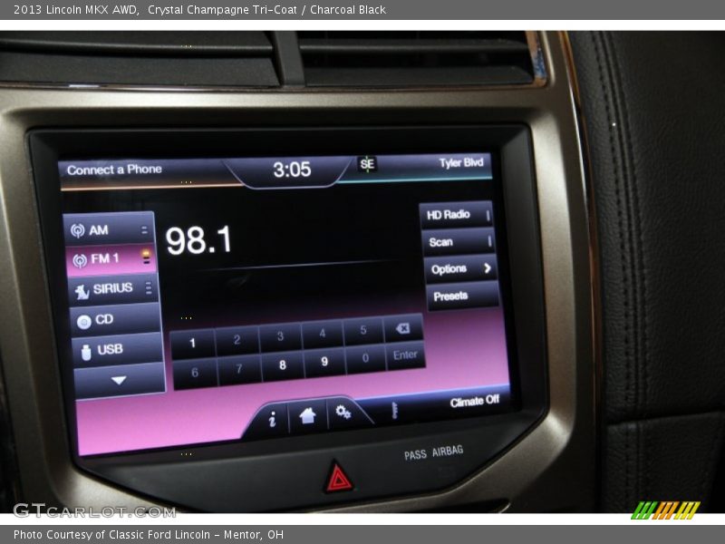 Audio System of 2013 MKX AWD