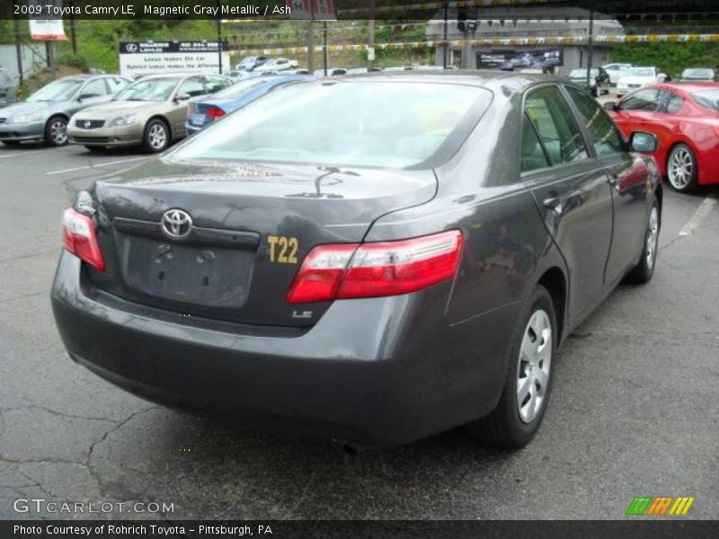 Magnetic Gray Metallic / Ash 2009 Toyota Camry LE