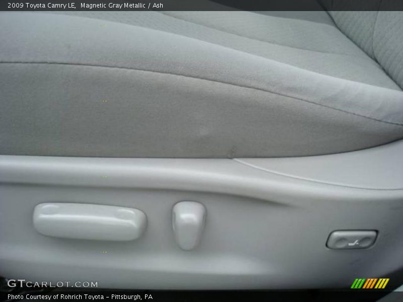 Magnetic Gray Metallic / Ash 2009 Toyota Camry LE