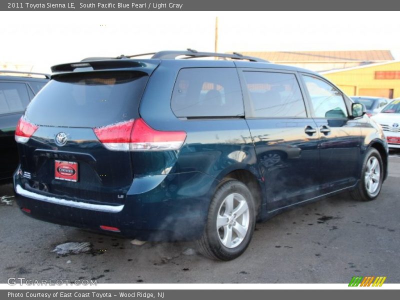 South Pacific Blue Pearl / Light Gray 2011 Toyota Sienna LE