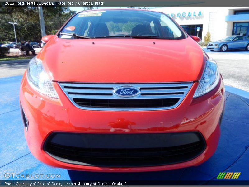 Race Red / Charcoal Black 2013 Ford Fiesta SE Sedan