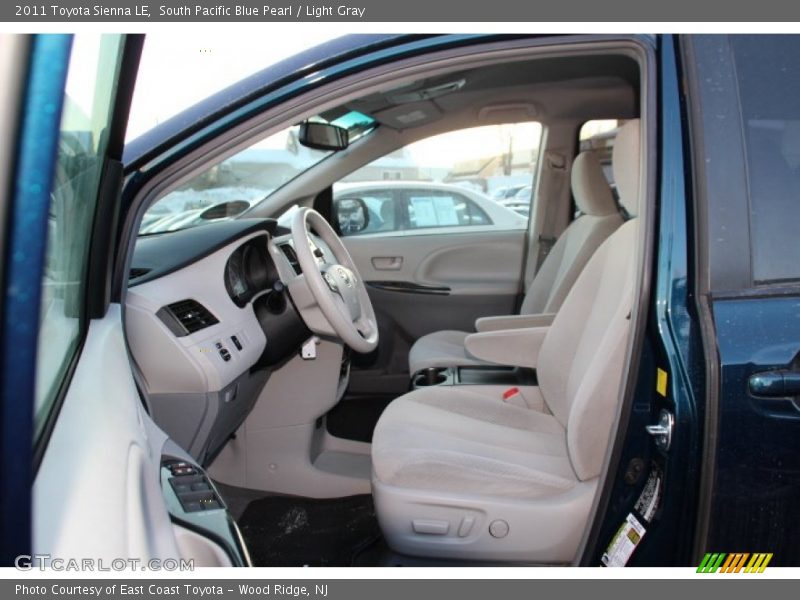 South Pacific Blue Pearl / Light Gray 2011 Toyota Sienna LE