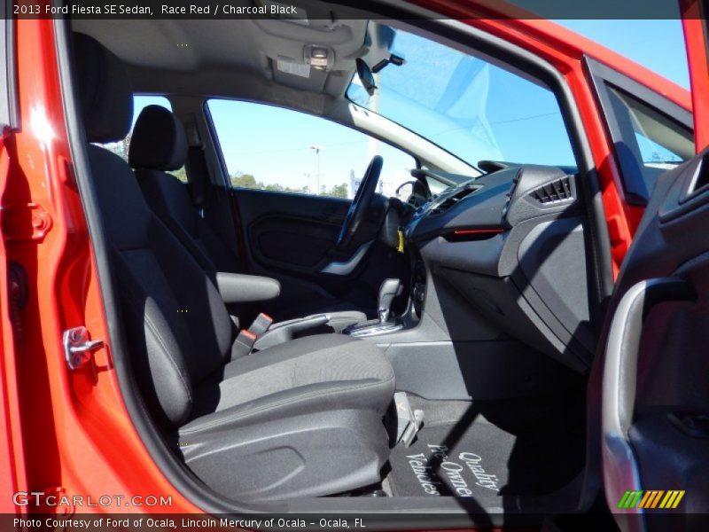 Race Red / Charcoal Black 2013 Ford Fiesta SE Sedan