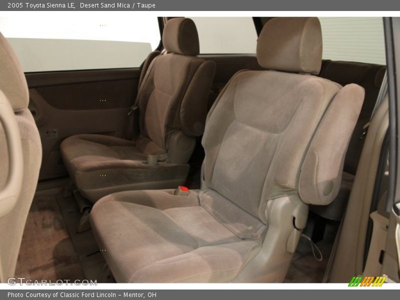 Desert Sand Mica / Taupe 2005 Toyota Sienna LE