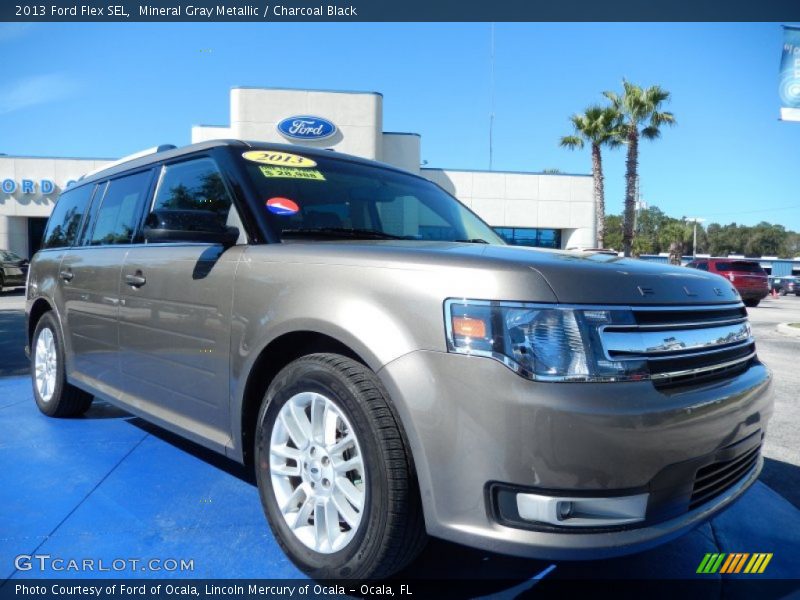 Mineral Gray Metallic / Charcoal Black 2013 Ford Flex SEL