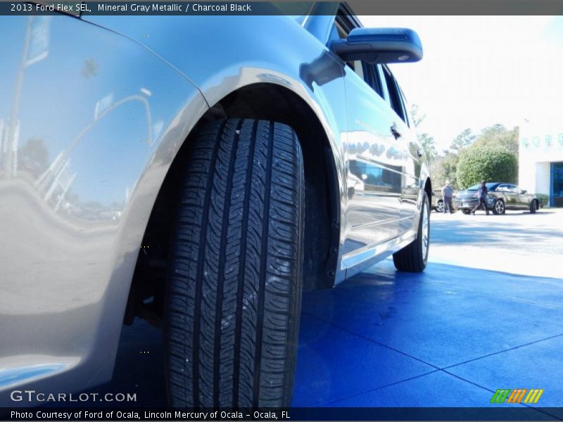 Mineral Gray Metallic / Charcoal Black 2013 Ford Flex SEL