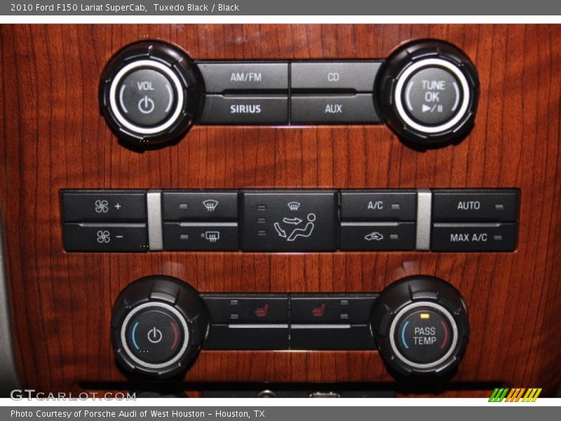 Tuxedo Black / Black 2010 Ford F150 Lariat SuperCab