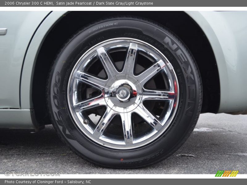  2006 300 C HEMI Wheel