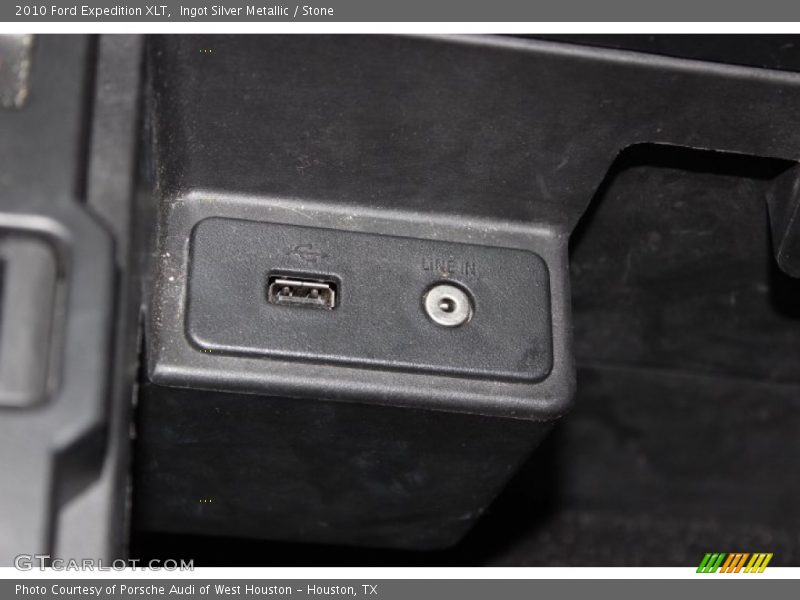 Ingot Silver Metallic / Stone 2010 Ford Expedition XLT