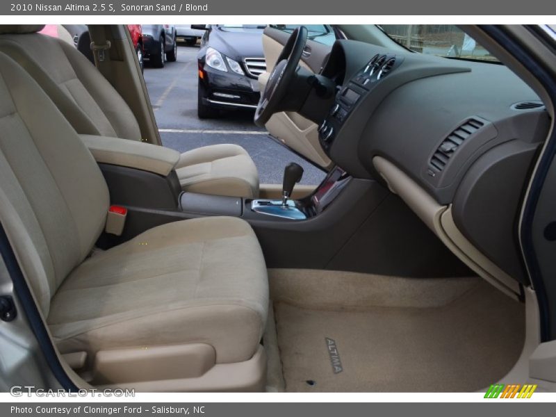 Sonoran Sand / Blond 2010 Nissan Altima 2.5 S