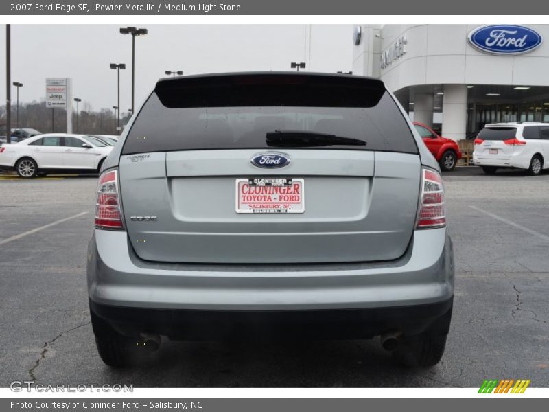 Pewter Metallic / Medium Light Stone 2007 Ford Edge SE