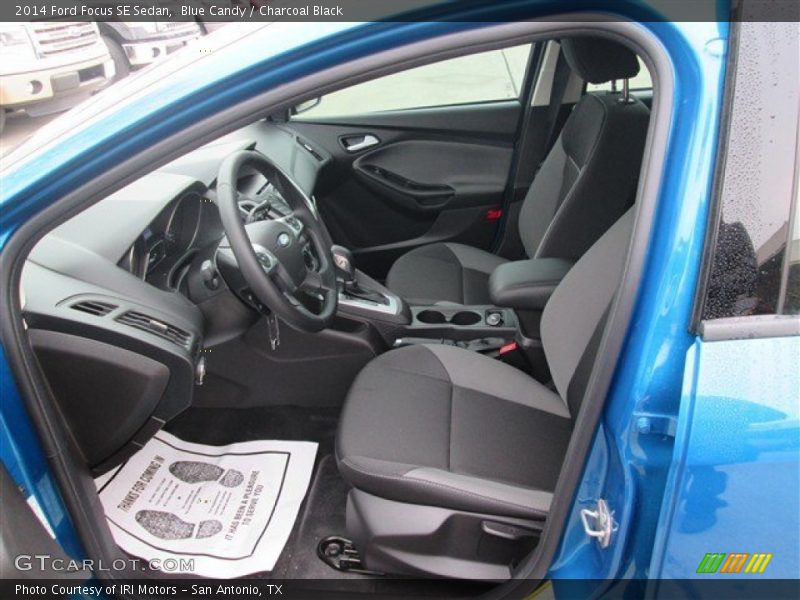 Blue Candy / Charcoal Black 2014 Ford Focus SE Sedan