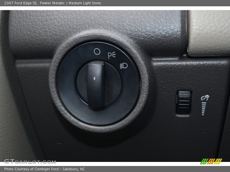 Pewter Metallic / Medium Light Stone 2007 Ford Edge SE