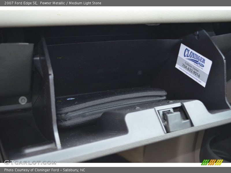 Pewter Metallic / Medium Light Stone 2007 Ford Edge SE