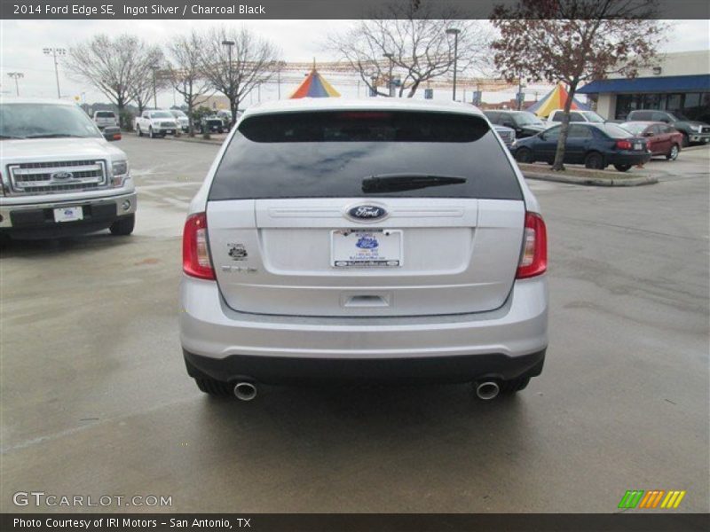 Ingot Silver / Charcoal Black 2014 Ford Edge SE