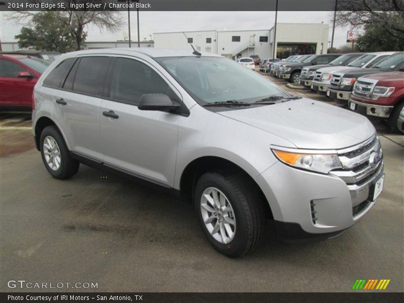 Ingot Silver / Charcoal Black 2014 Ford Edge SE