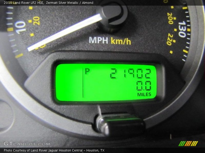 Zermatt Silver Metallic / Almond 2010 Land Rover LR2 HSE