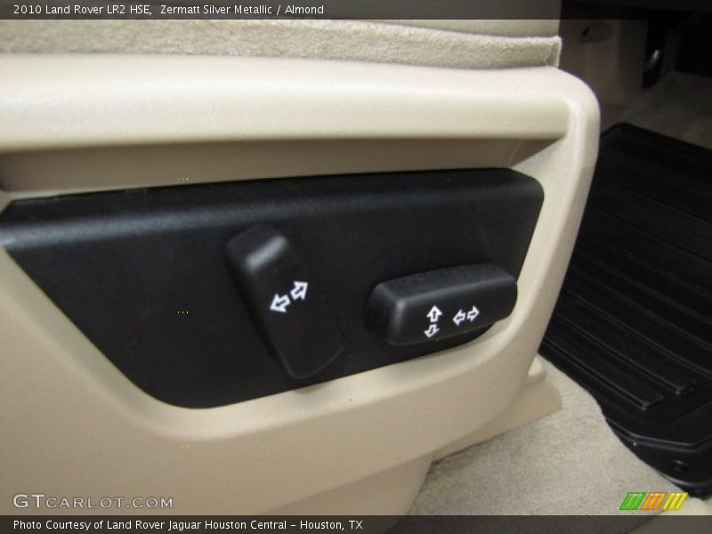 Zermatt Silver Metallic / Almond 2010 Land Rover LR2 HSE