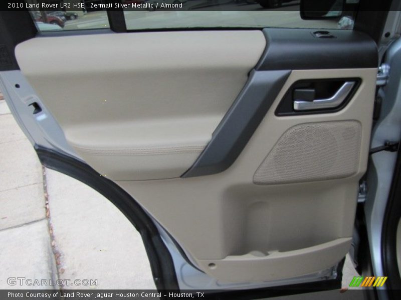 Zermatt Silver Metallic / Almond 2010 Land Rover LR2 HSE