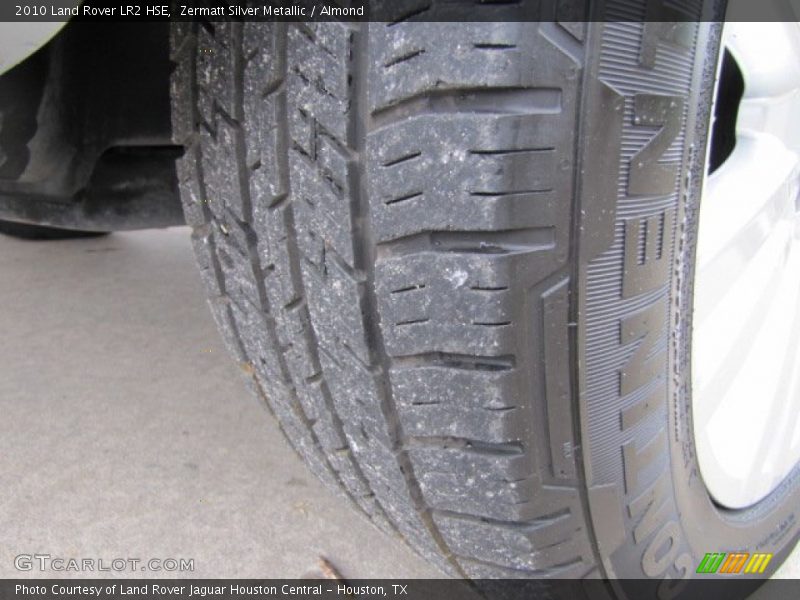 Zermatt Silver Metallic / Almond 2010 Land Rover LR2 HSE