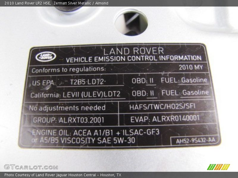 Zermatt Silver Metallic / Almond 2010 Land Rover LR2 HSE