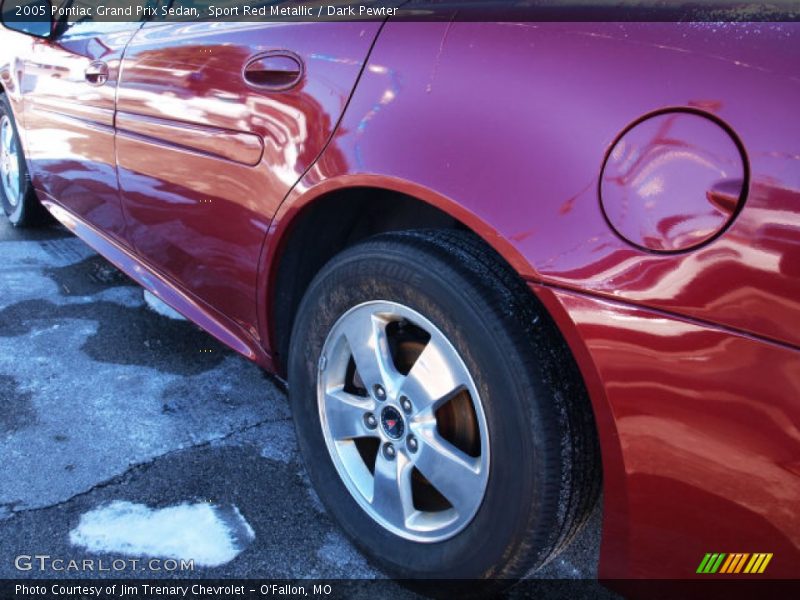 Sport Red Metallic / Dark Pewter 2005 Pontiac Grand Prix Sedan