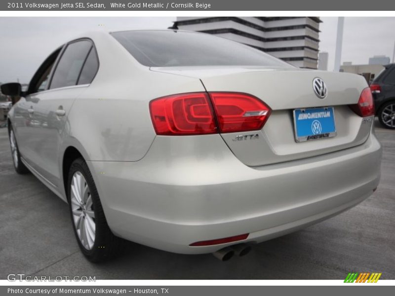 White Gold Metallic / Cornsilk Beige 2011 Volkswagen Jetta SEL Sedan
