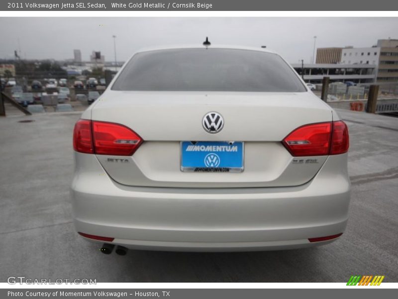 White Gold Metallic / Cornsilk Beige 2011 Volkswagen Jetta SEL Sedan