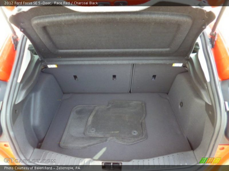 Race Red / Charcoal Black 2012 Ford Focus SE 5-Door