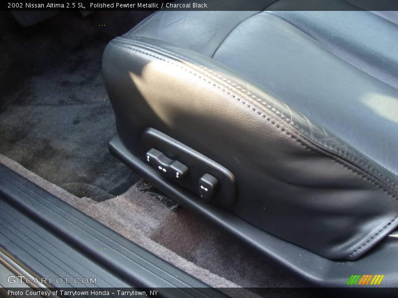 Polished Pewter Metallic / Charcoal Black 2002 Nissan Altima 2.5 SL
