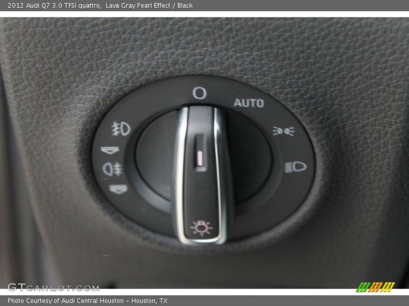 Controls of 2012 Q7 3.0 TFSI quattro