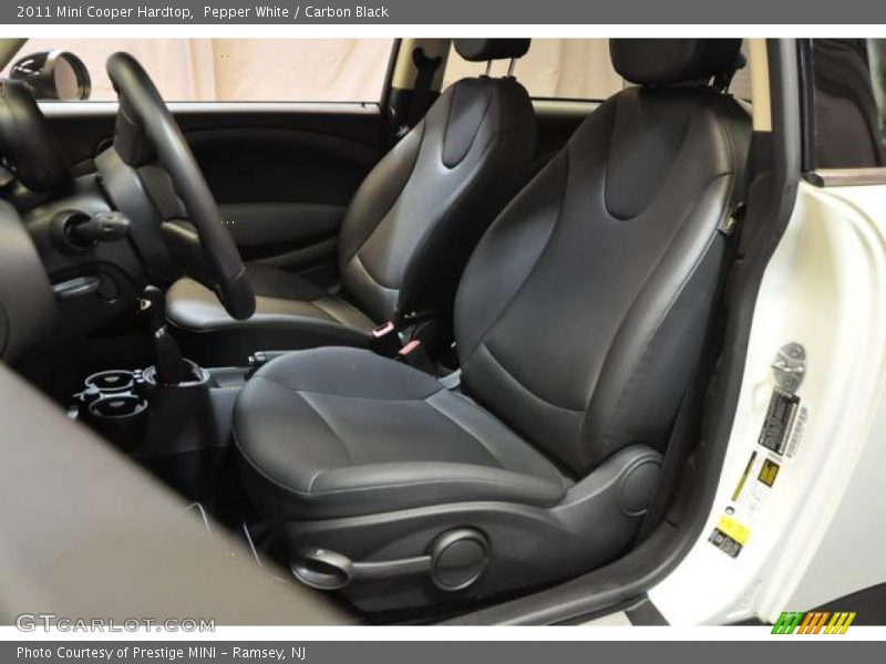 Pepper White / Carbon Black 2011 Mini Cooper Hardtop