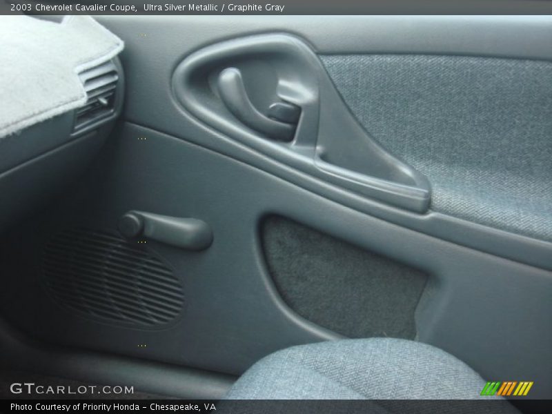 Ultra Silver Metallic / Graphite Gray 2003 Chevrolet Cavalier Coupe