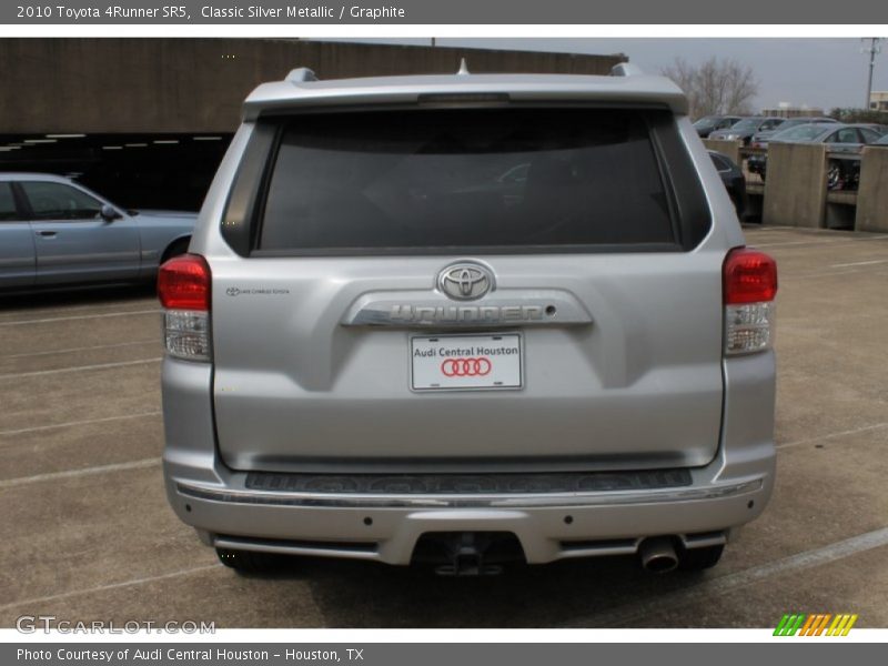 Classic Silver Metallic / Graphite 2010 Toyota 4Runner SR5