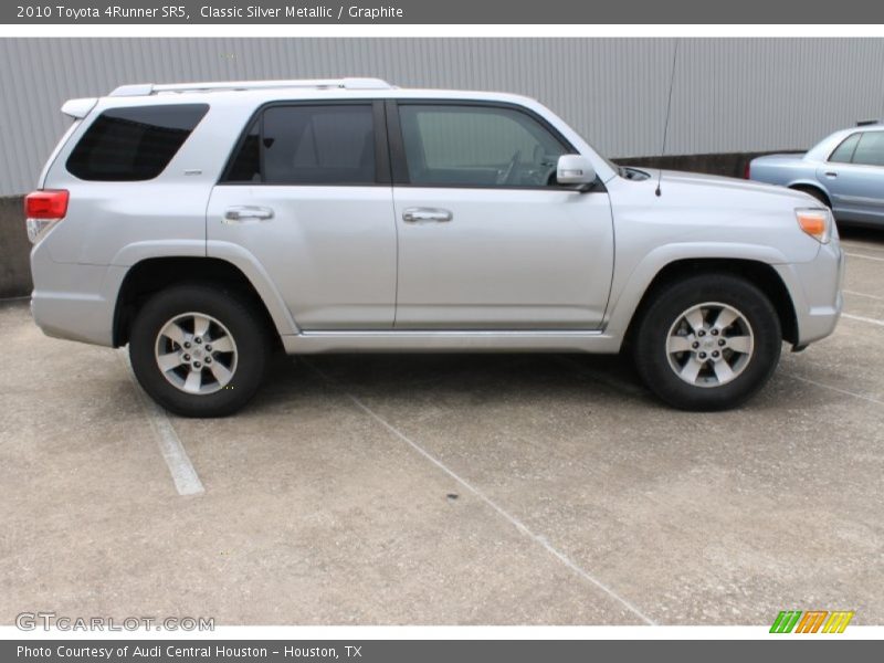 Classic Silver Metallic / Graphite 2010 Toyota 4Runner SR5