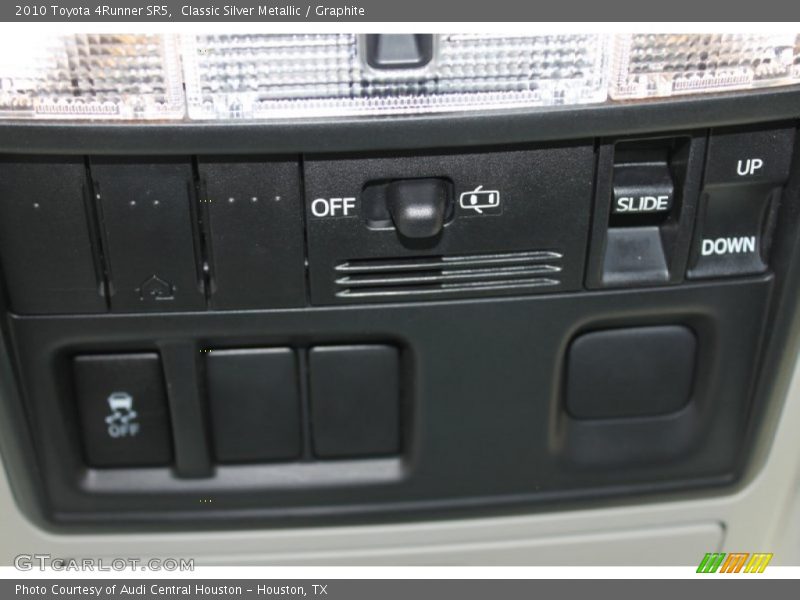 Classic Silver Metallic / Graphite 2010 Toyota 4Runner SR5