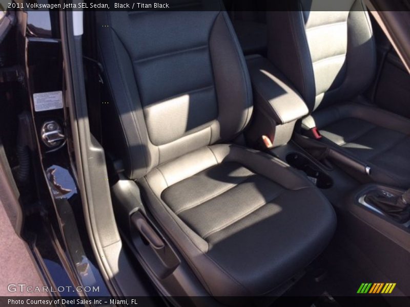 Black / Titan Black 2011 Volkswagen Jetta SEL Sedan