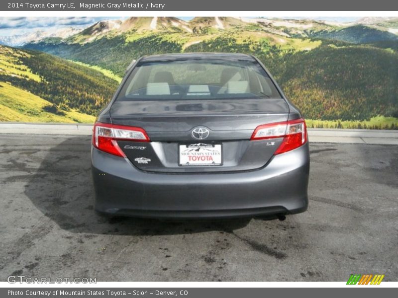 Magnetic Gray Metallic / Ivory 2014 Toyota Camry LE