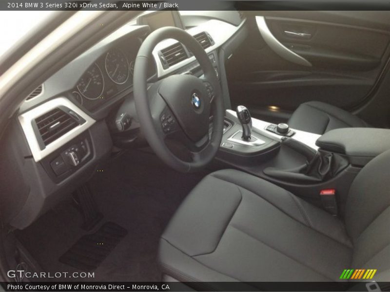 Alpine White / Black 2014 BMW 3 Series 320i xDrive Sedan