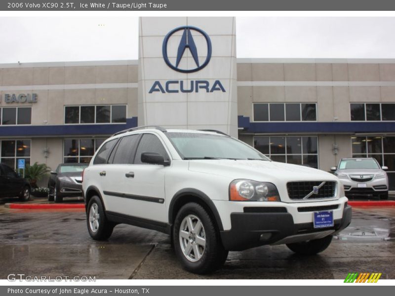 Ice White / Taupe/Light Taupe 2006 Volvo XC90 2.5T