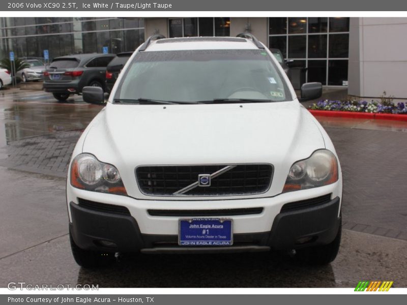 Ice White / Taupe/Light Taupe 2006 Volvo XC90 2.5T