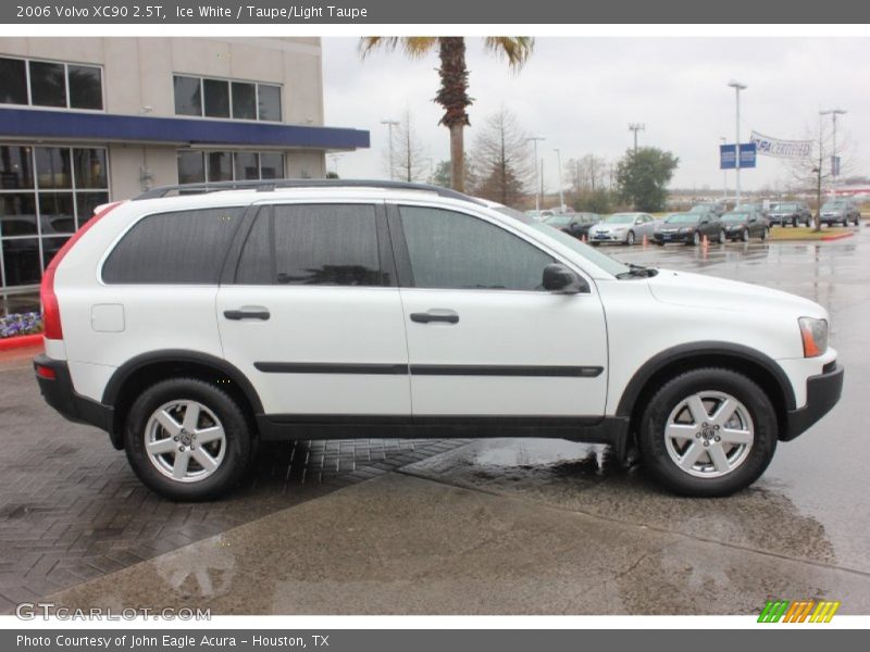 Ice White / Taupe/Light Taupe 2006 Volvo XC90 2.5T